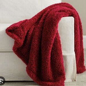 NWT - Cozy Deep Red Throw